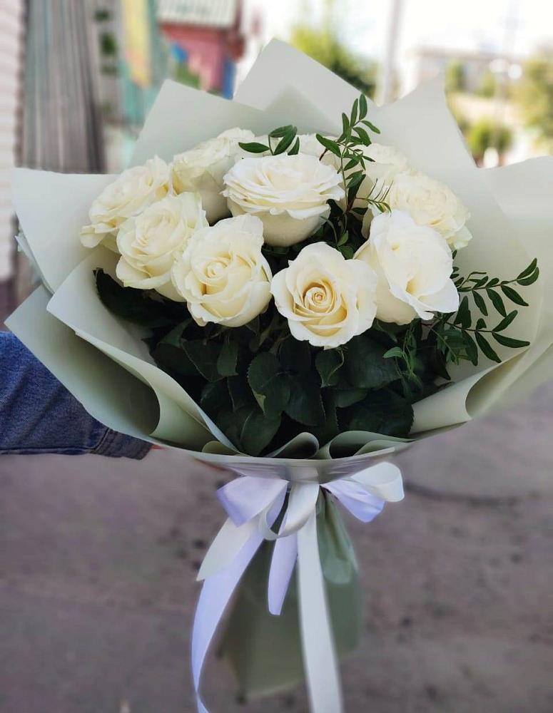 Букет Белые розы Проуд в Сосновке
