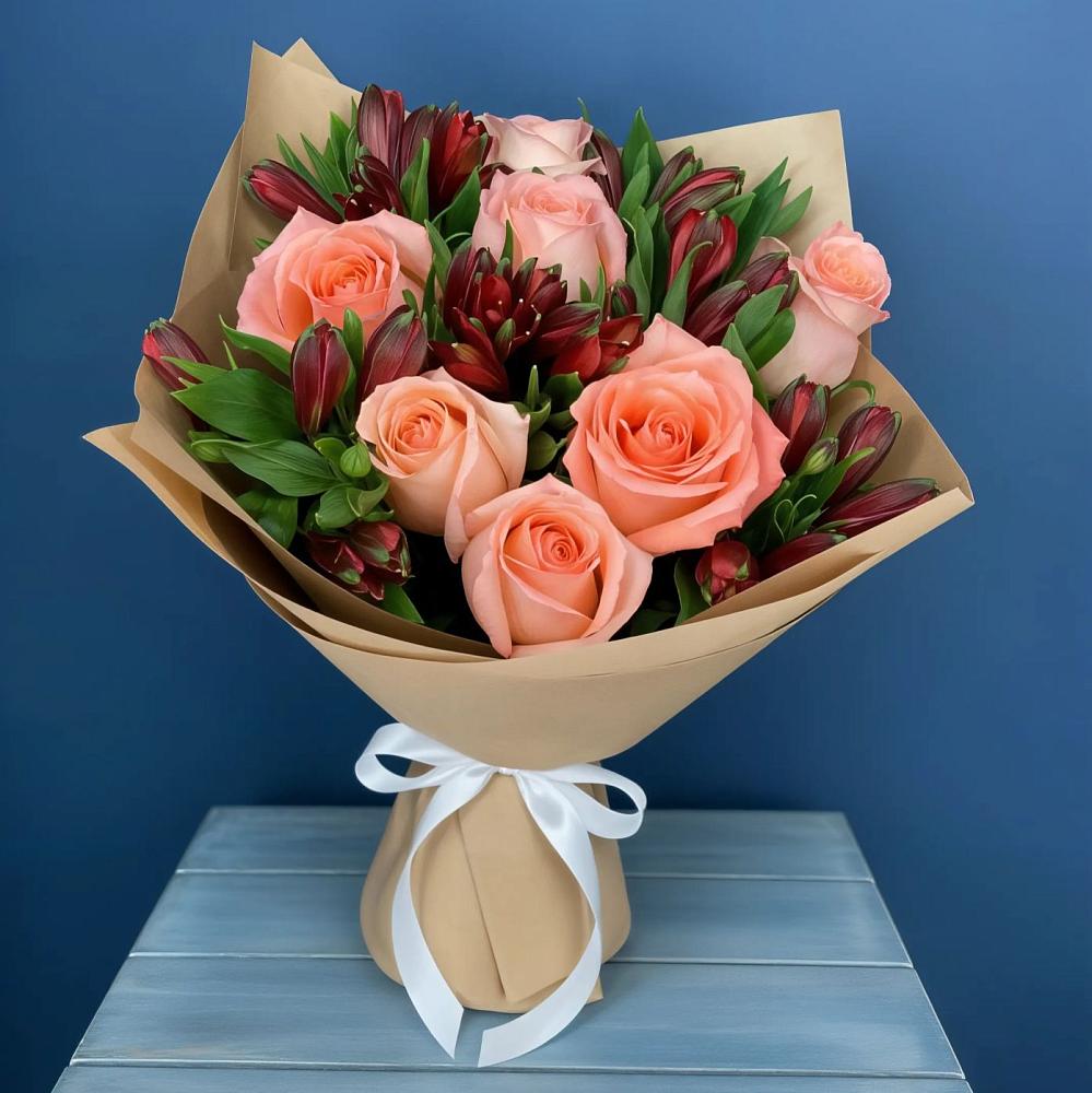 Букет цветов из: Розы и Альстромерии в Сосновке