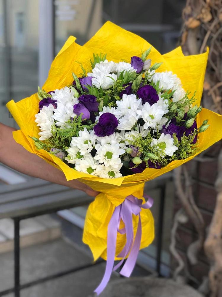 Букет цветов из: Ирисы, Хризантемы и Ромашки в Сосновке