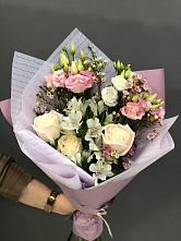 Букет цветов из:  Альстромерии, Розы и Лизиантусы #REPLACE_PRED# Сосновке