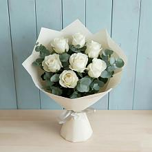Букет Белые розы в Эвкалипте в Сосновке