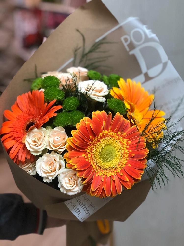 Букет цветов из: Герберы, Хризантемы и Розы в Сосновке